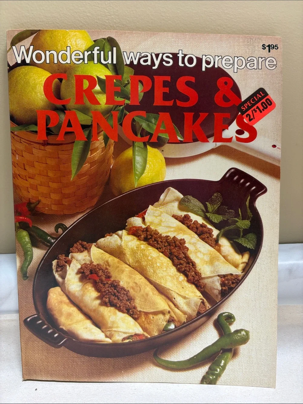 Assorted paperback cooking recipe book/magazine